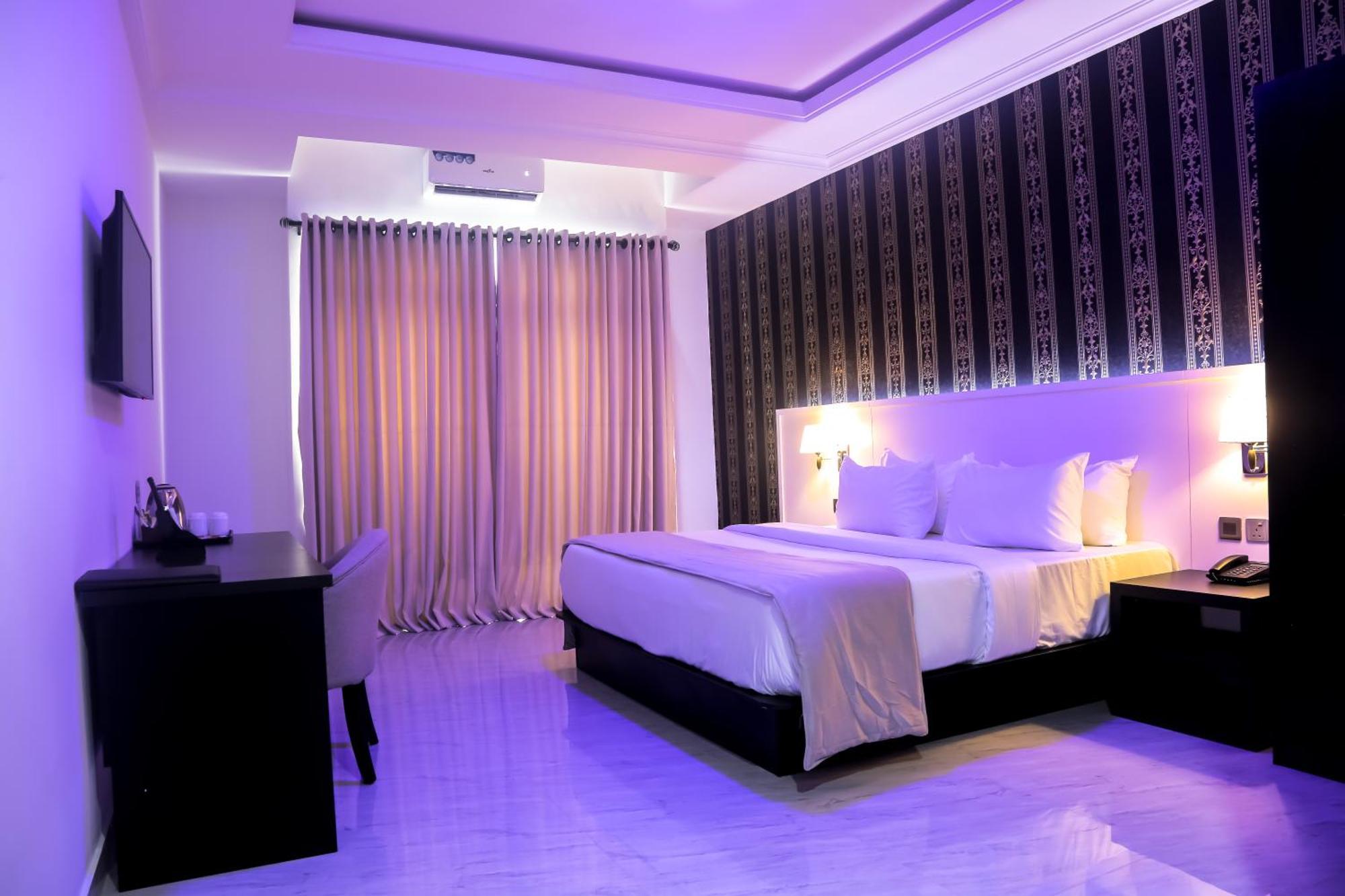 Bon Hotel Ikeja Residence ภายนอก รูปภาพ