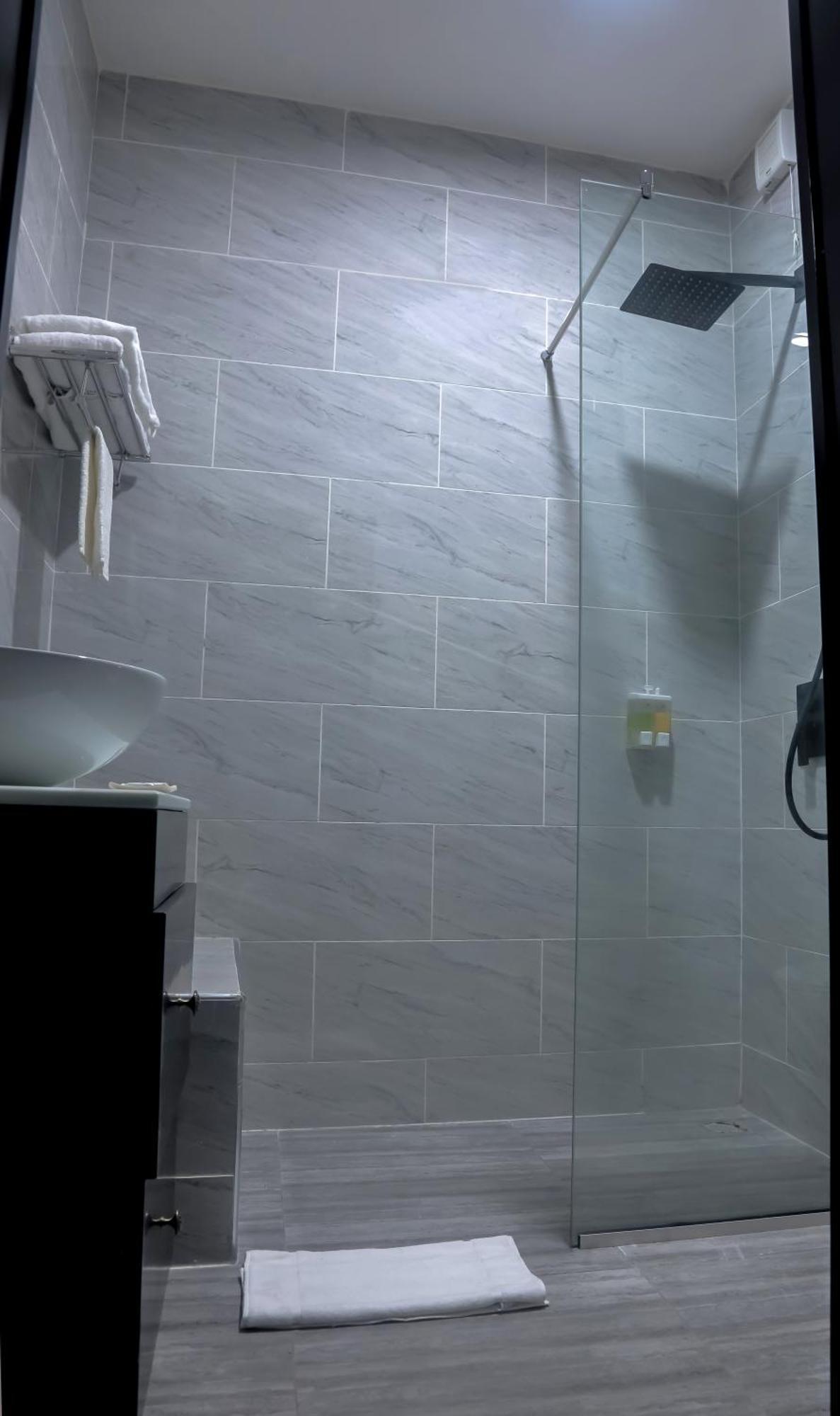 Bon Hotel Ikeja Residence ภายนอก รูปภาพ