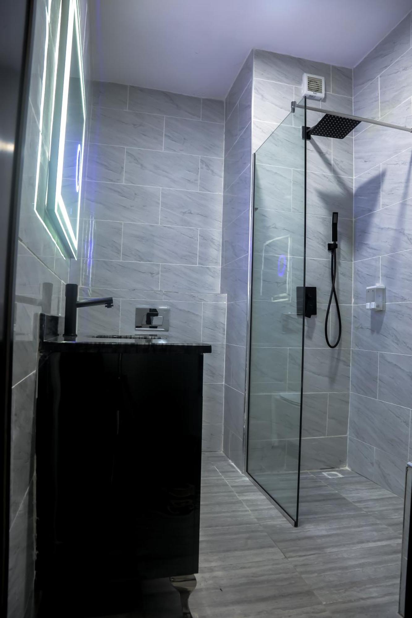 Bon Hotel Ikeja Residence ภายนอก รูปภาพ